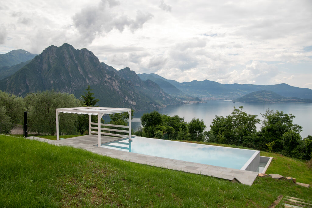 Breathtaking mountain view from the infinity pool at Lake Solto property