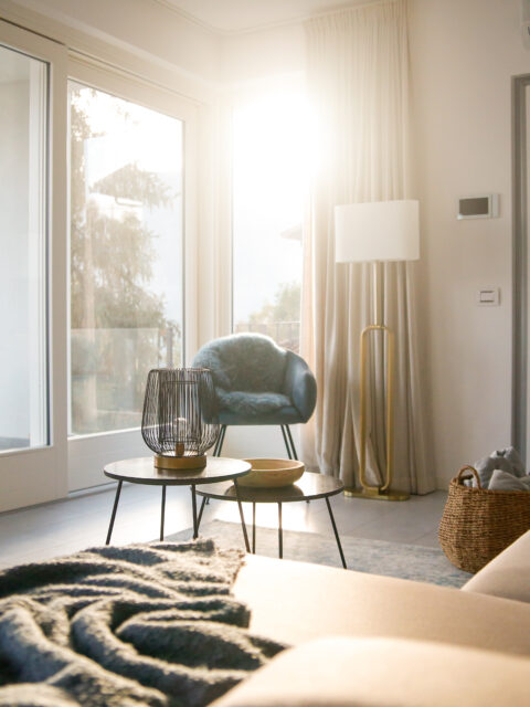 Morning light streaming into the cozy living room at Seliera, Iseo Lake